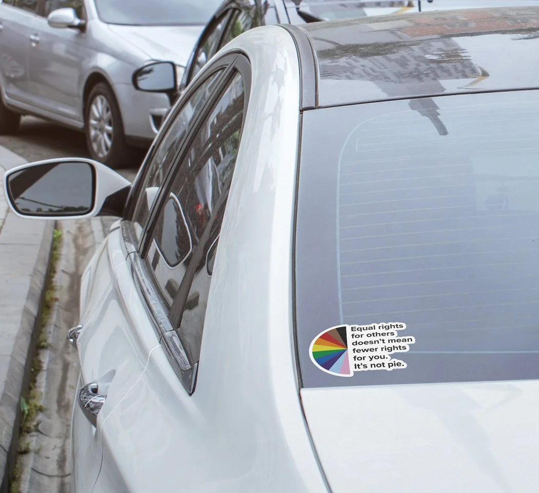 Sticker Vinyle Arc-en-Ciel pour l'Égalité et la Diversité - Résistant Eau et UV - Contre le Racisme Fierté Gay LGBT+