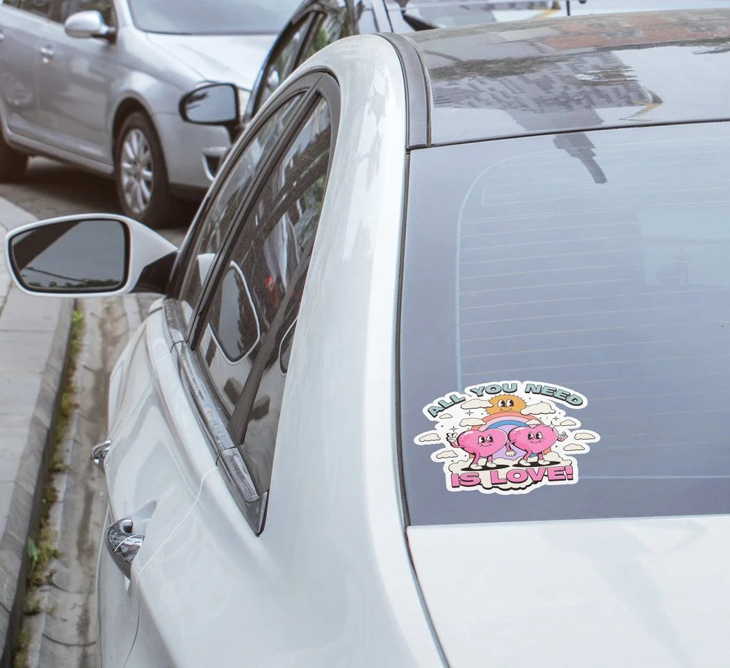 Sticker Vinyle "All You Need Is Love" - Autocollant Coeurs et Arc-en-Ciel Résistant Eau et UV - Décoration Positive