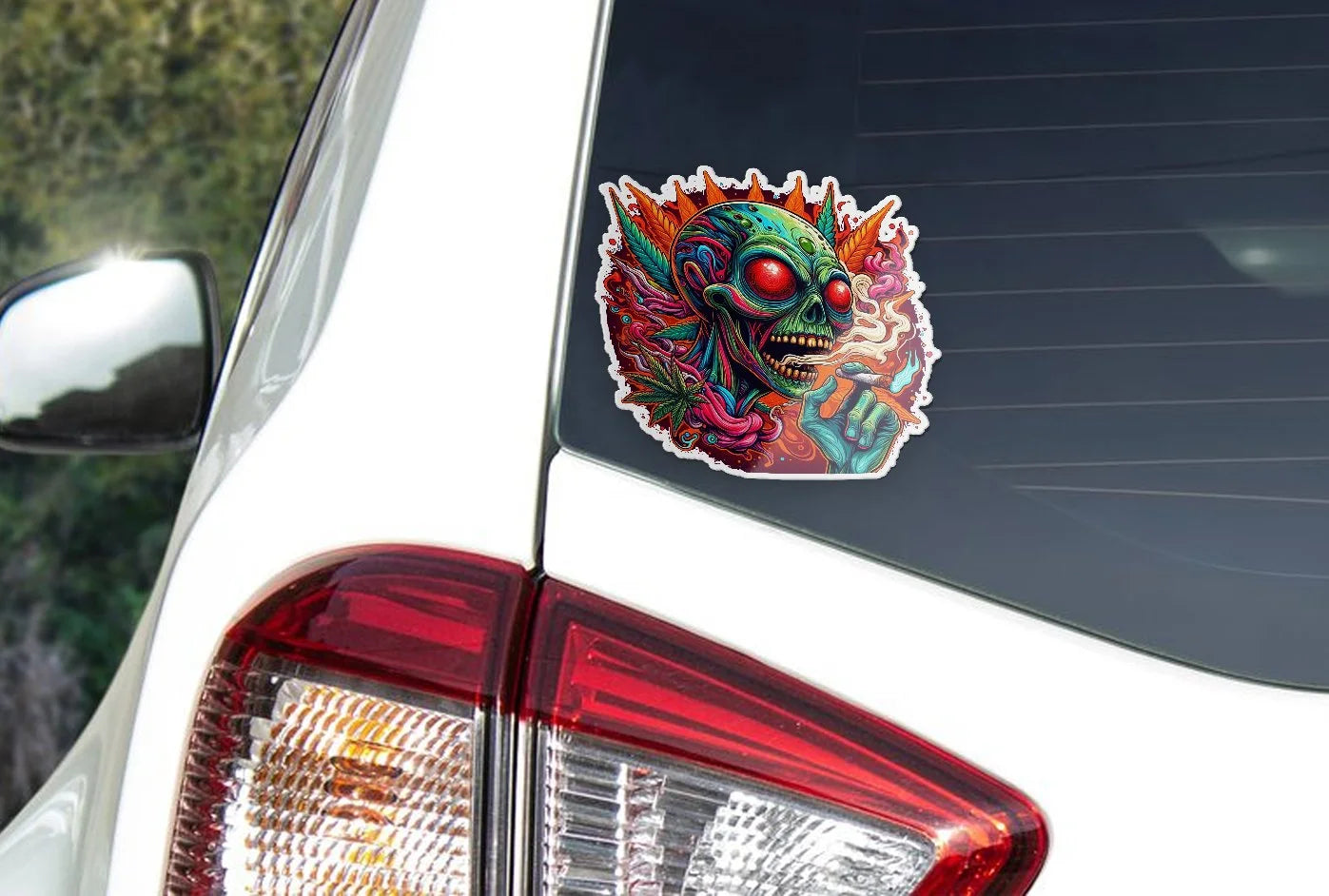 Sticker Vinyle Premium – Alien Déjanté à l’Herbe Magique CBD Skunk Weed – Résistance Extrême à l’Eau et aux UV