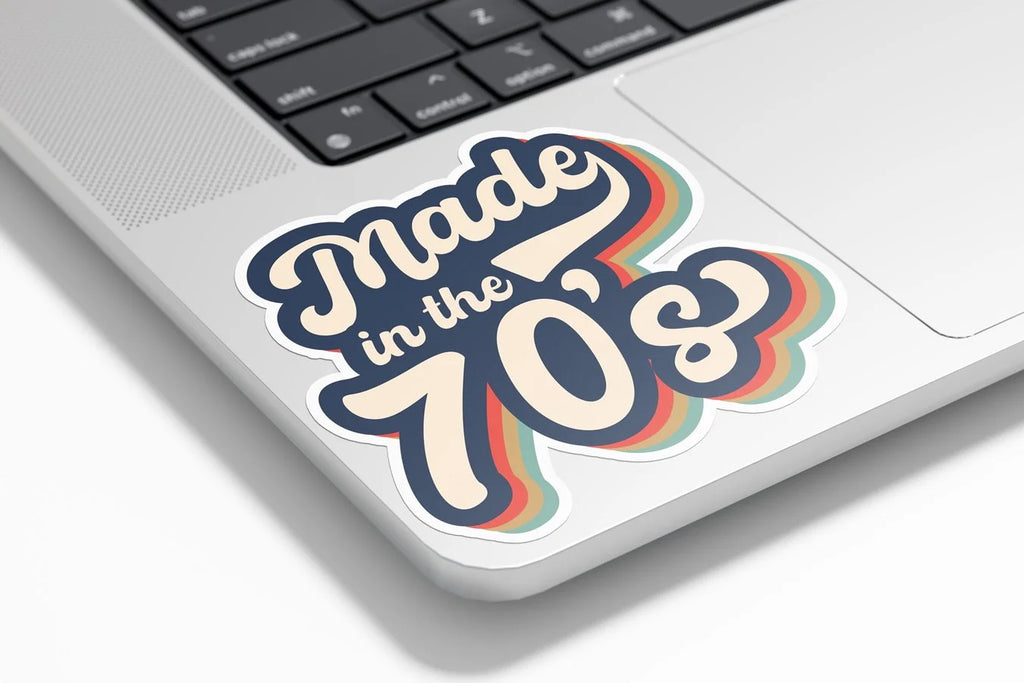 Sticker Vinyle "Made in the 70's" - Autocollant Rétro Années 70 - Découpe Personnalisée, Résistant Eau & UV